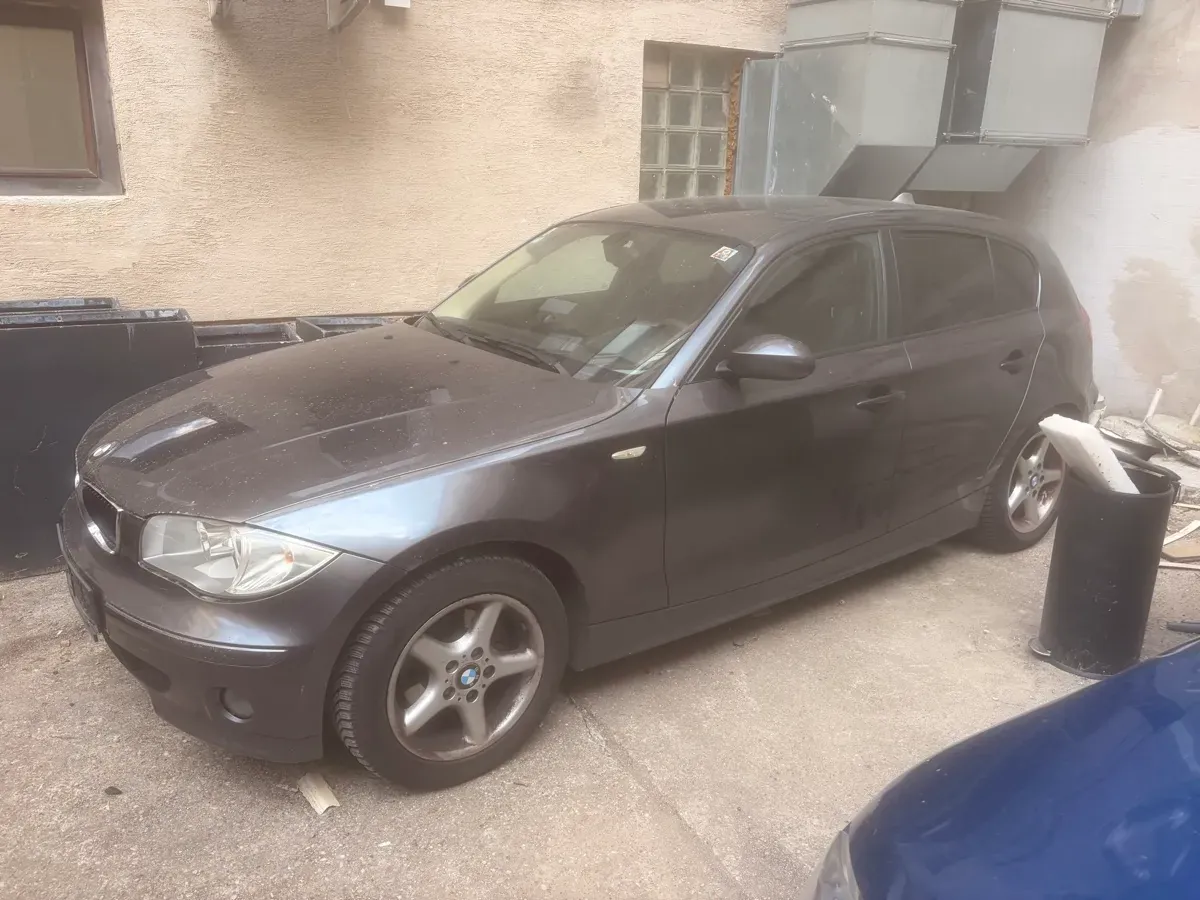 BMW 1 Series 2005 photo 2