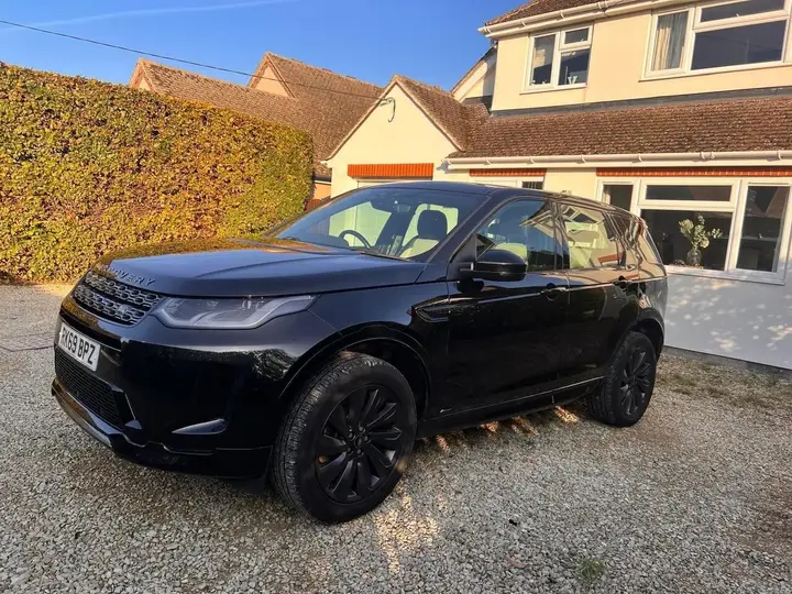 Land Rover Discovery Sport 2019 photo 5