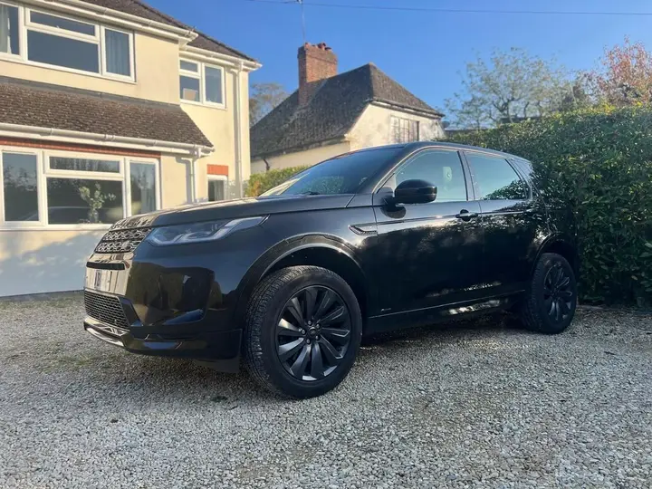Land Rover Discovery Sport 2019 photo 4