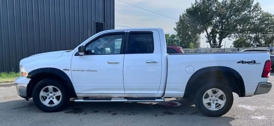 Dodge Ram 1500 2011 photo 3