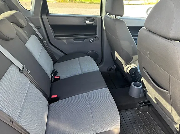Mitsubishi Colt 2011 photo 4