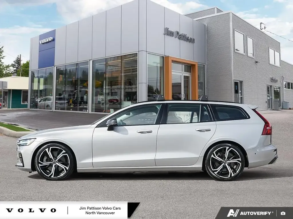 Volvo V60 2023 photo 3