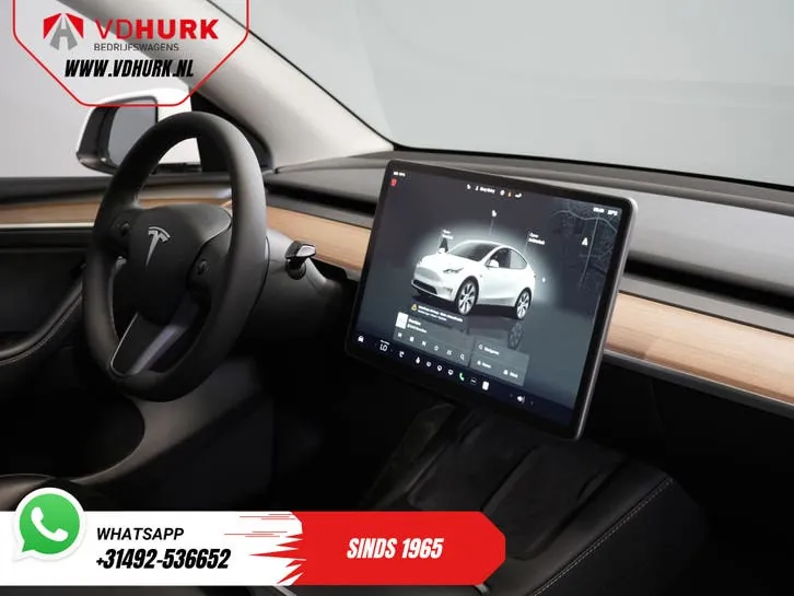 Tesla Model Y 2023 photo 3