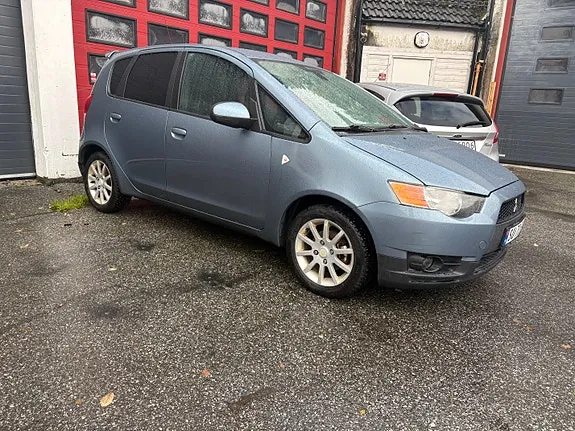 Mitsubishi Colt 2009 photo 2