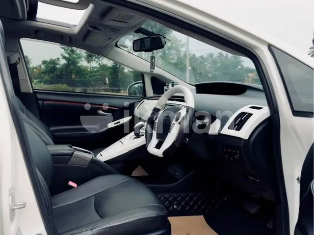 Toyota Prius 2012 photo 4