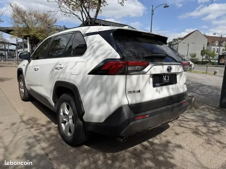 Toyota Rav4 2022 photo 3