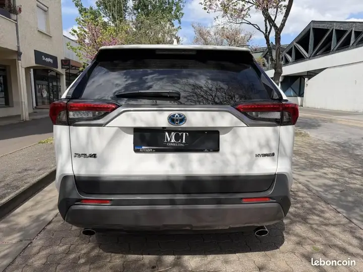 Toyota Rav4 2022 photo 4