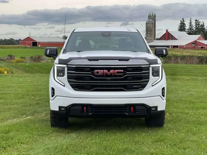 GMC Sierra 1500 2023 photo 2