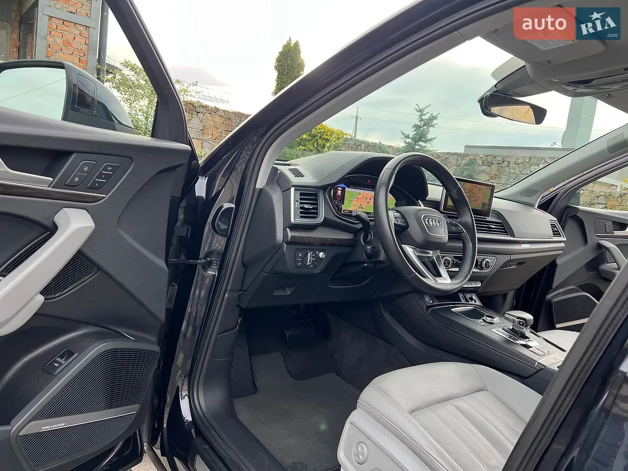 Audi Q5 2018 photo 2