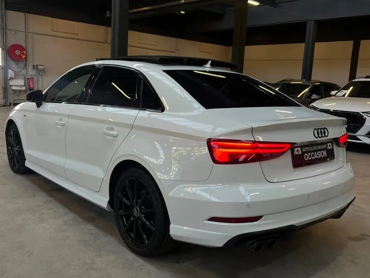 Audi A3 2017 photo 3