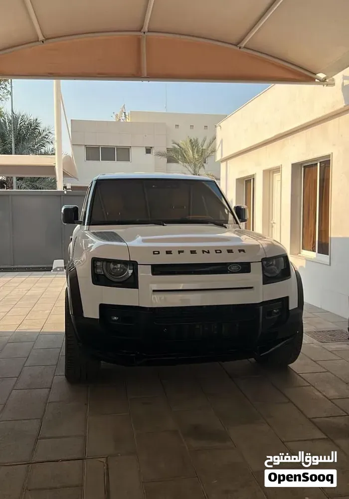 Land Rover Defender 2021 photo 3