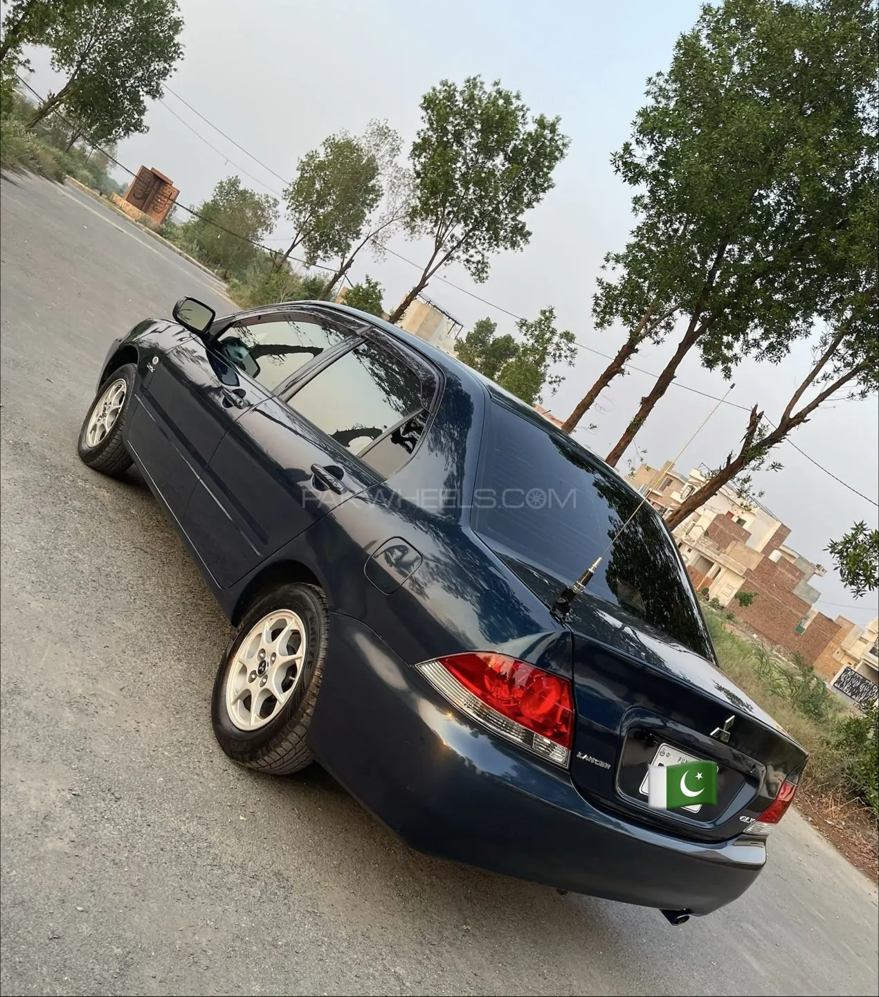 Mitsubishi Lancer