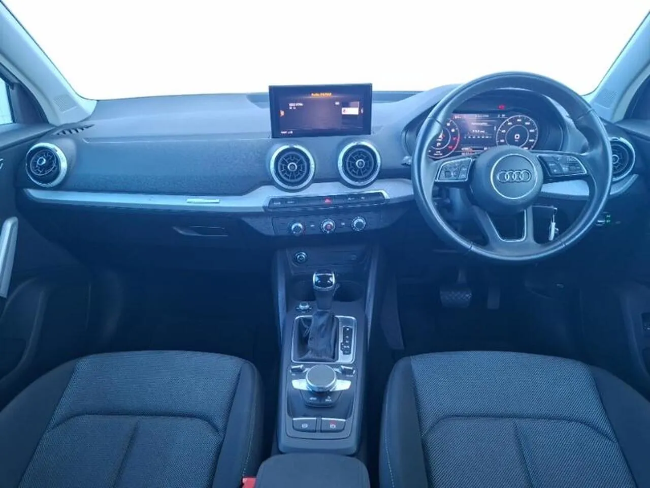 Audi Q2 2021 photo 3