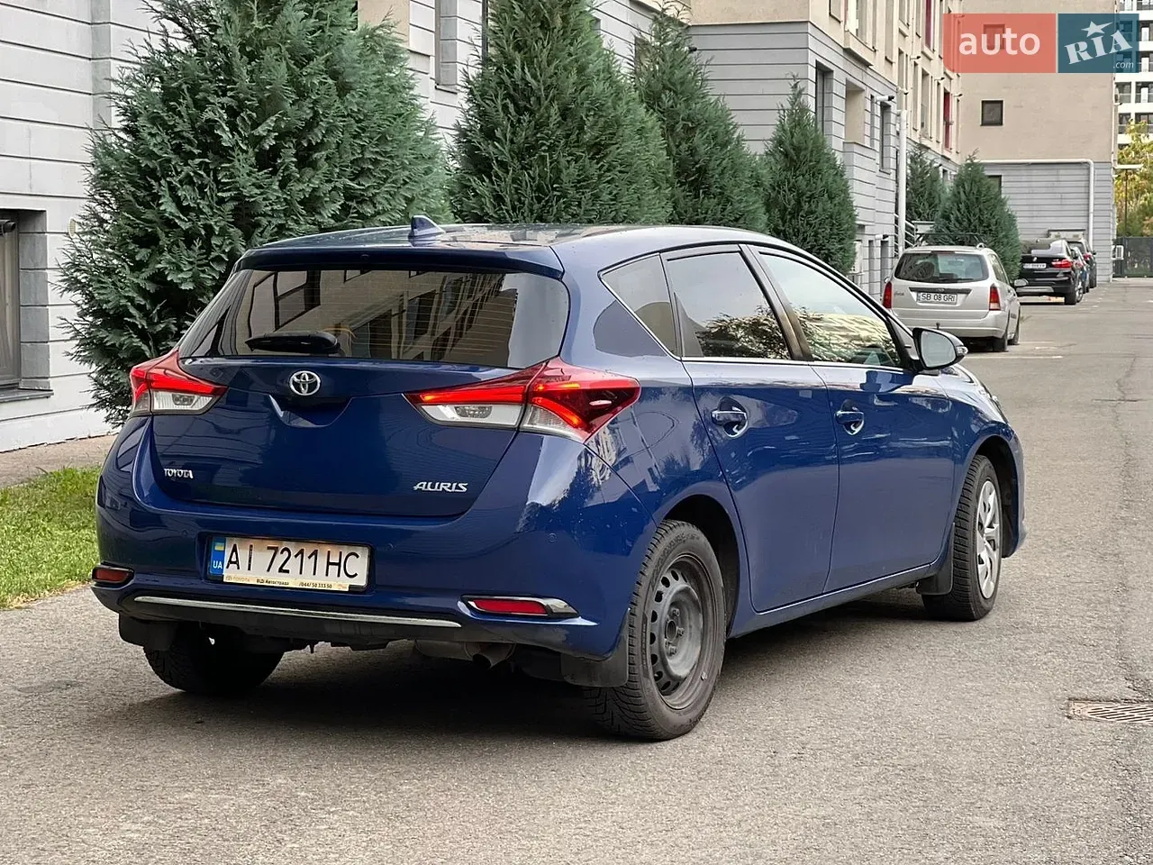 Toyota Auris 2016 photo 2