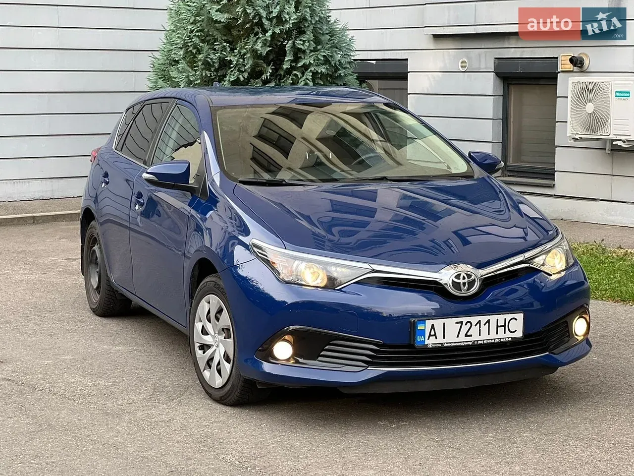Toyota Auris 2016 photo 3