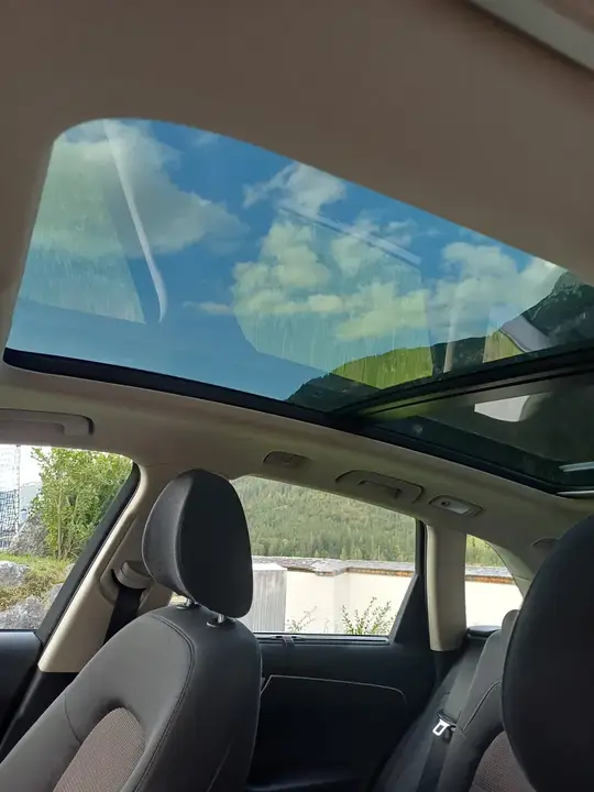 Audi Q5 2012 photo 2