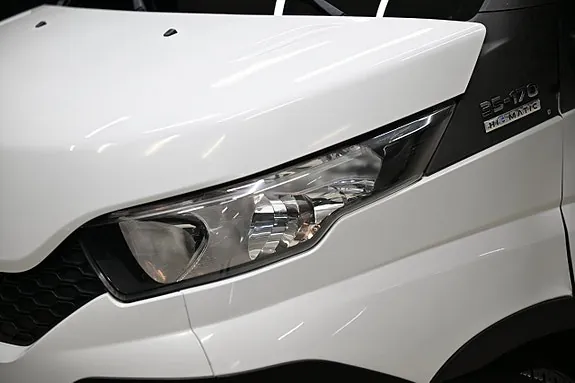 Iveco Daily 2015 photo 3