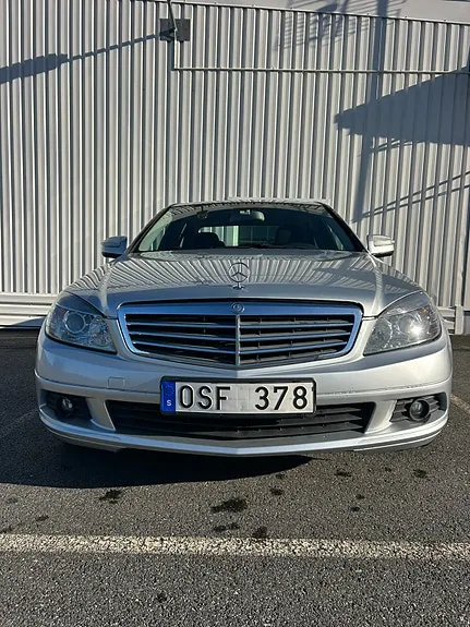 Mercedes-Benz C200