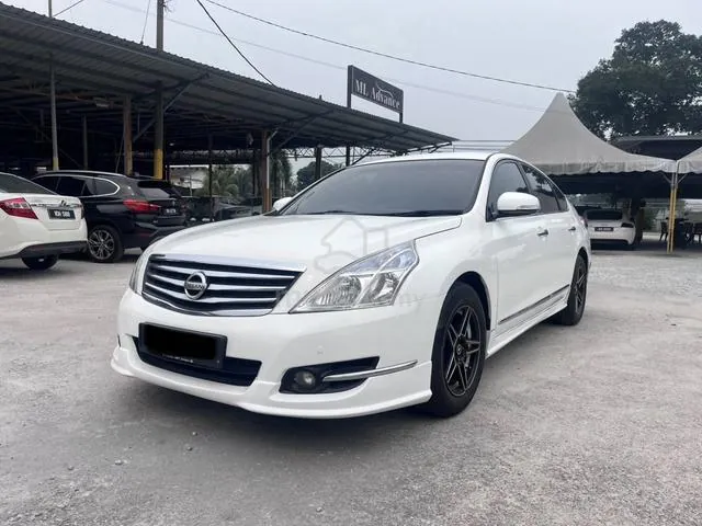 Nissan Teana