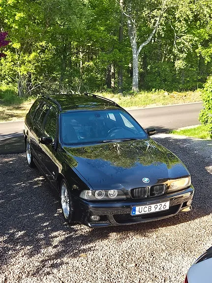 BMW 525I