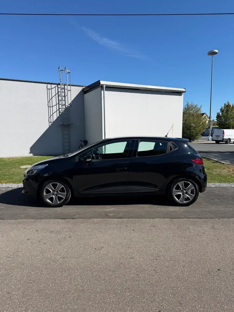 Renault Clio 2016 photo 2