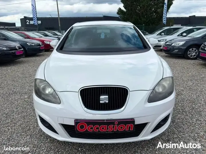 Seat Leon 2012 photo 2