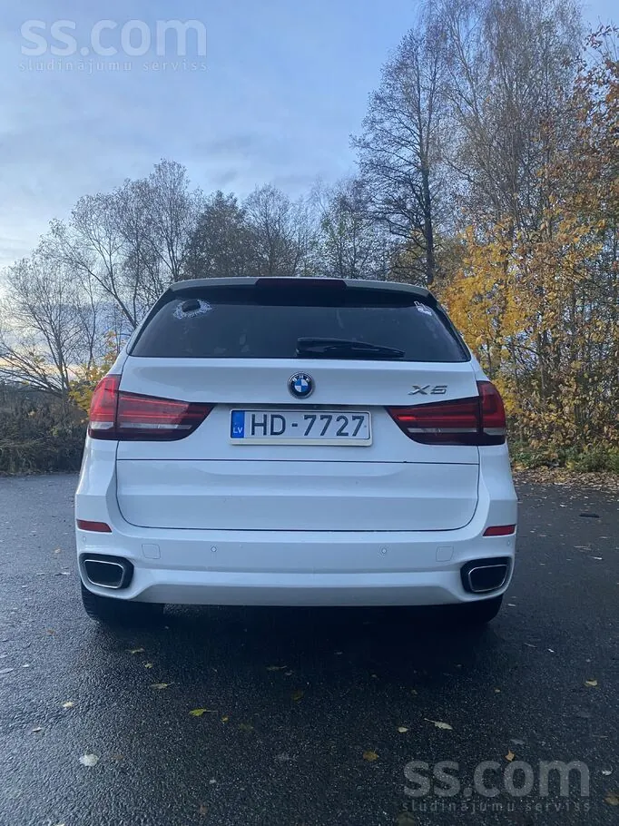 BMW X5 2015 photo 5