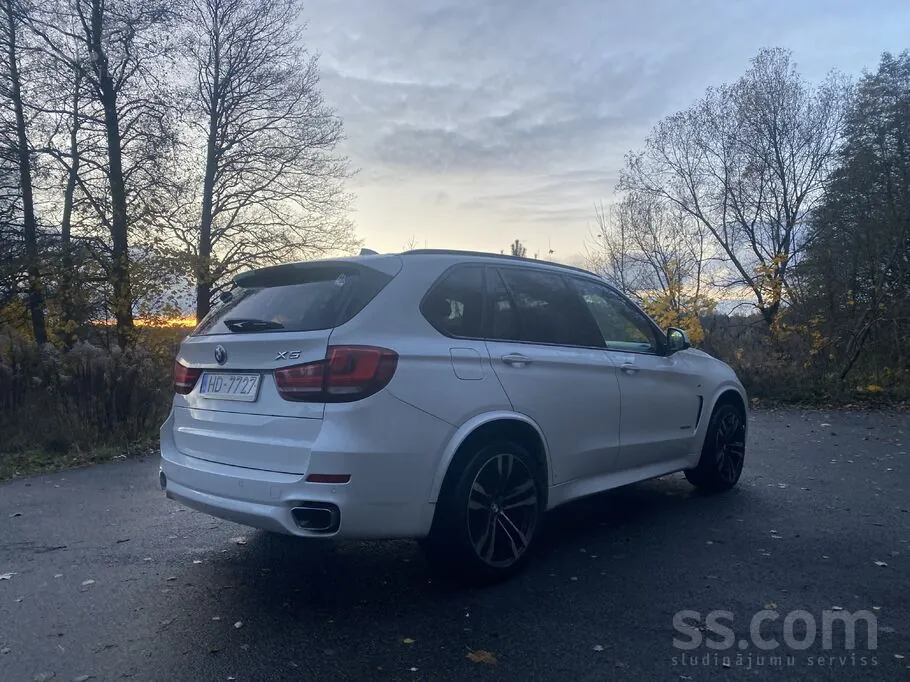 BMW X5 2015 photo 4