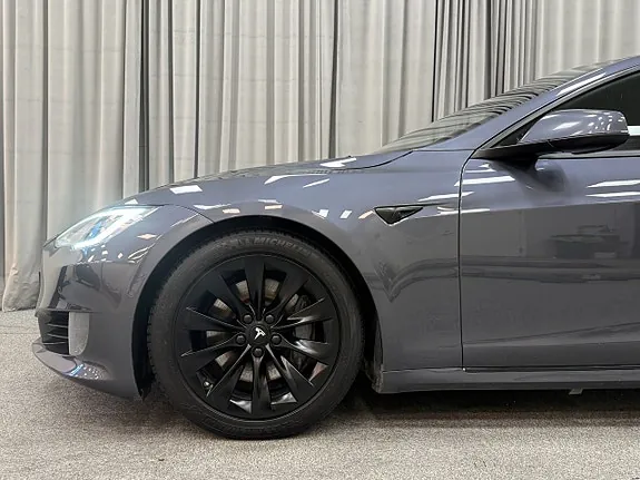 Tesla Model S 2017 photo 4