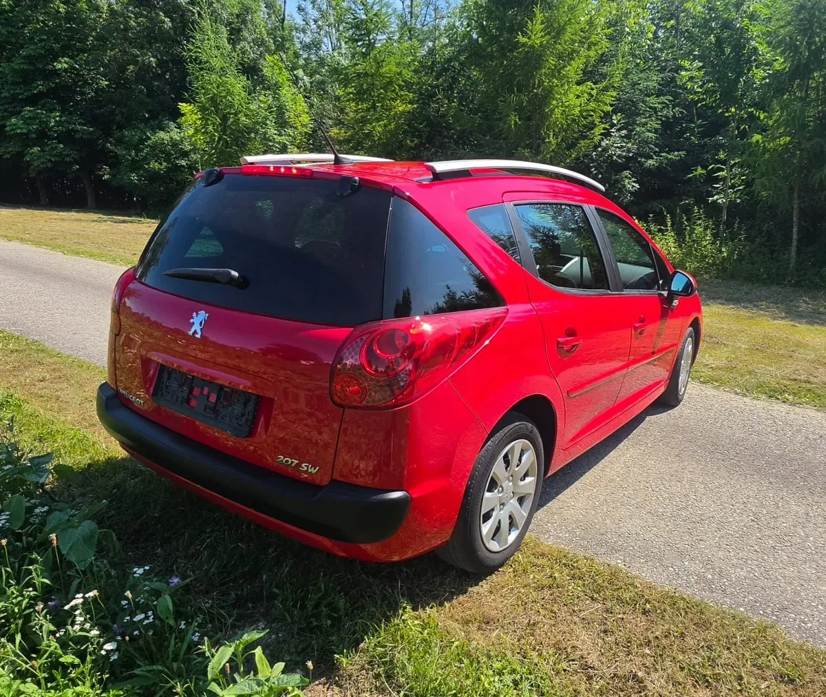 Peugeot 207 2007 photo 3