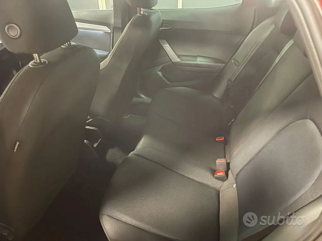 Seat Ibiza 2023 photo 4