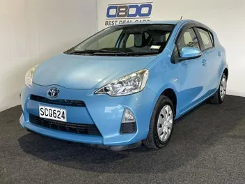 Toyota Aqua 2013 photo 4