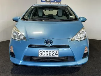 Toyota Aqua 2013 photo 3