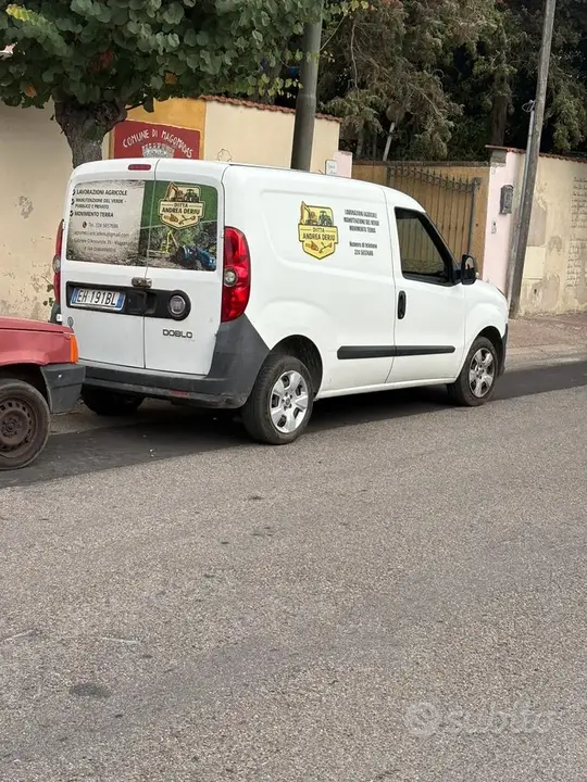 Fiat Doblo 2011 photo 4