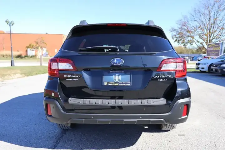 Subaru Outback 2018 photo 5
