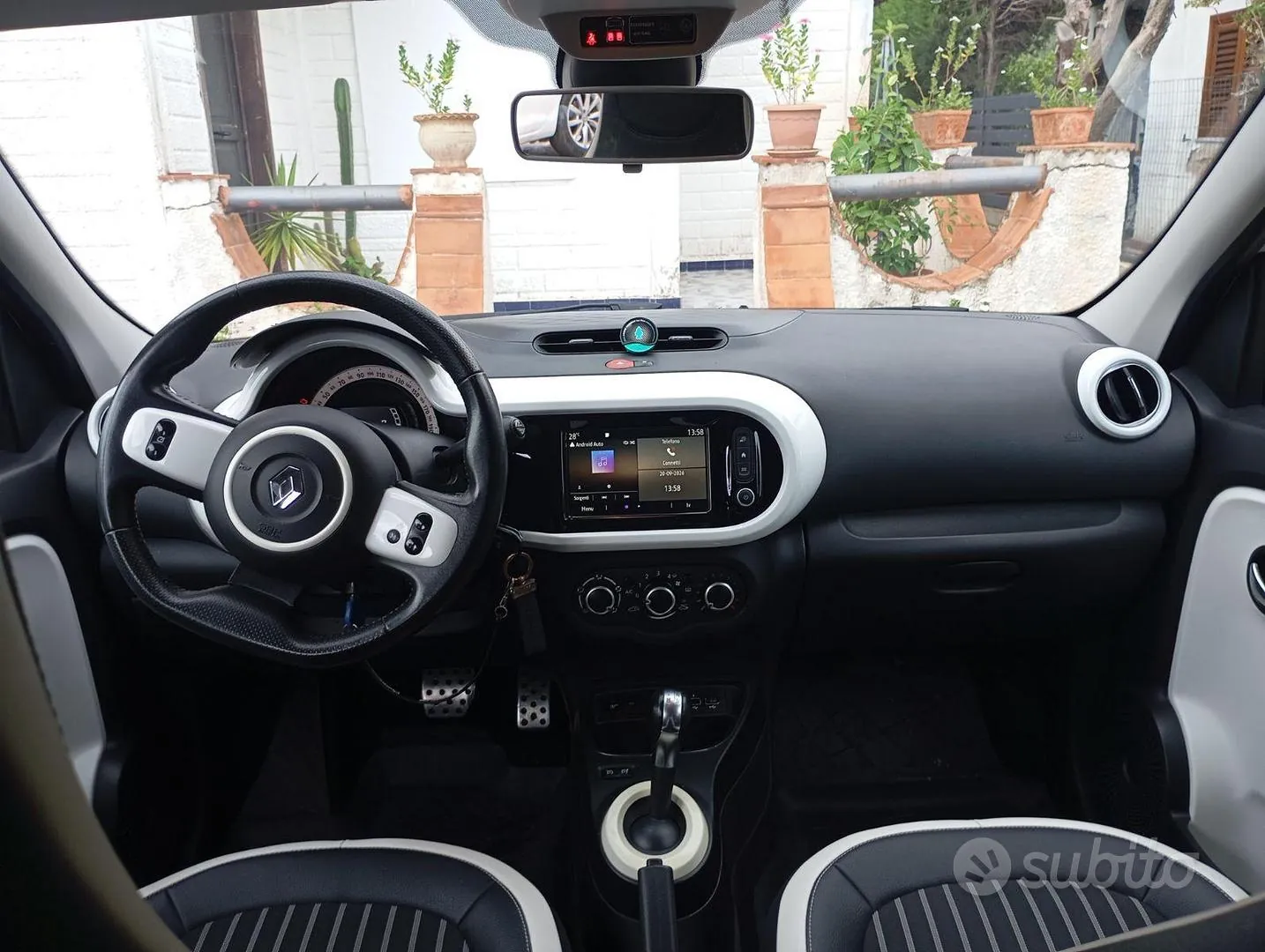Renault Twingo 2019 photo 2