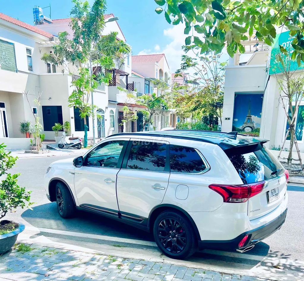 Mitsubishi Outlander 2019 photo 3