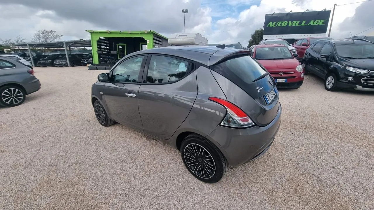 Lancia Ypsilon 2022 photo 4