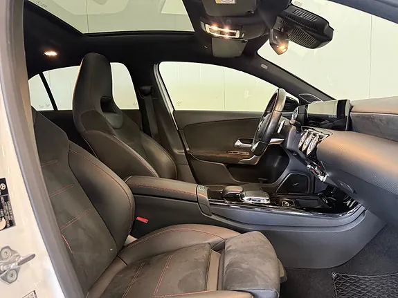 Mercedes-Benz A200 2018 photo 4
