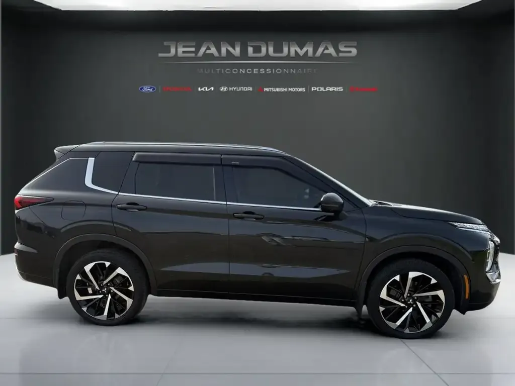 Mitsubishi Outlander 2023 photo 4