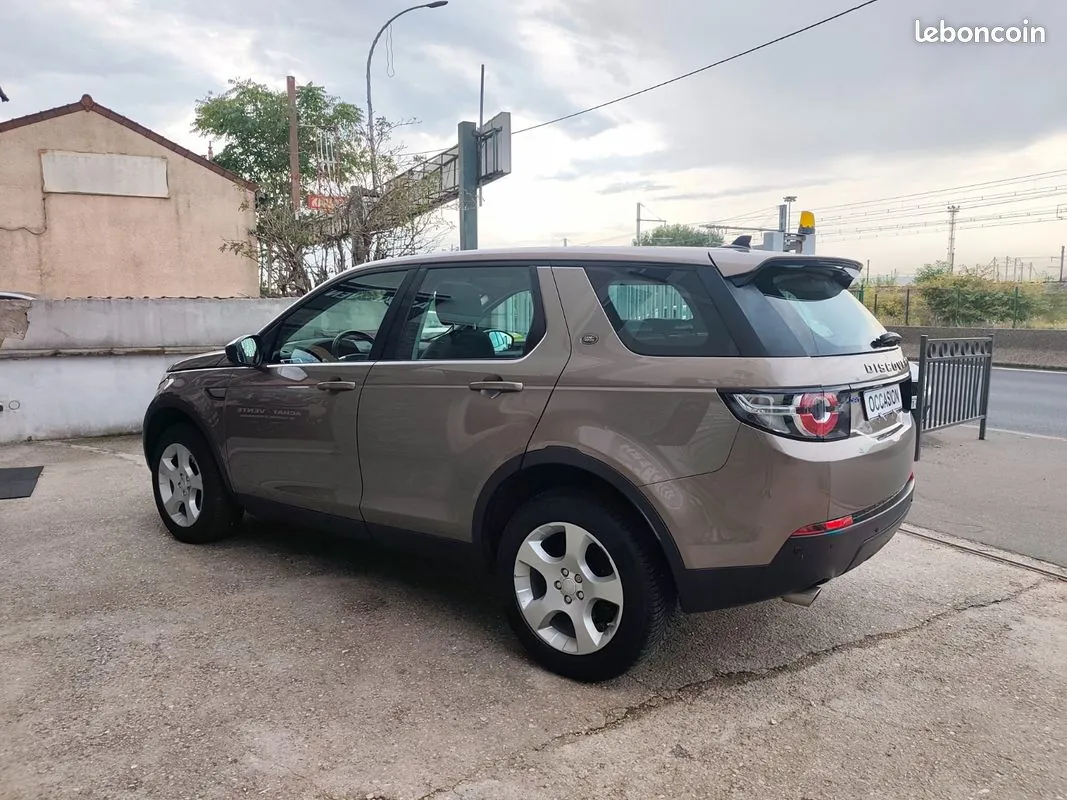 Land Rover Discovery 2016 photo 5