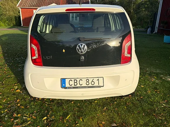 Volkswagen Up 2014 photo 2