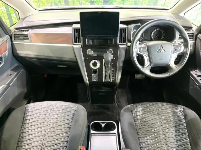Mitsubishi Delica D:5 G 2019 photo 2