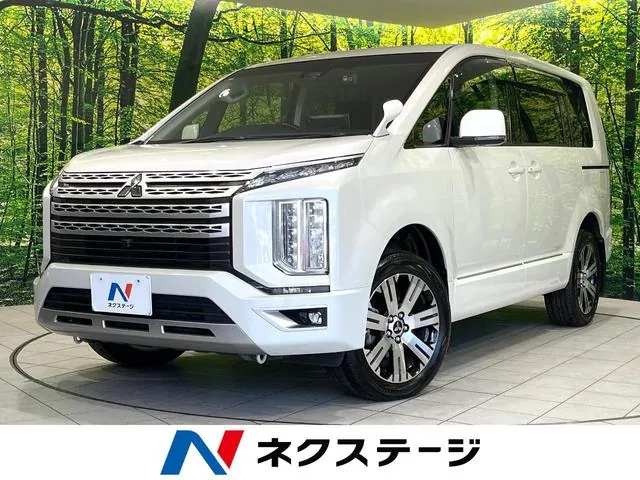Mitsubishi Delica D:5 G