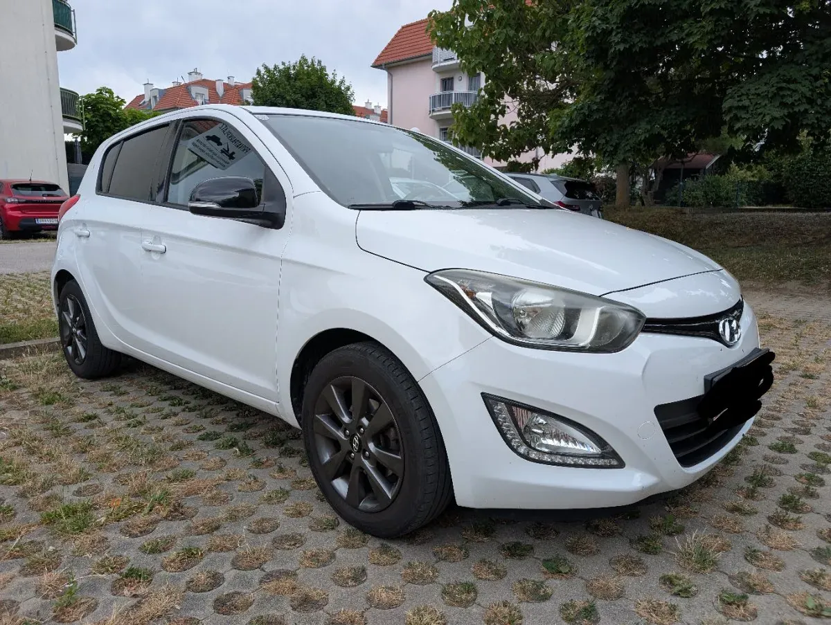 Hyundai I20
