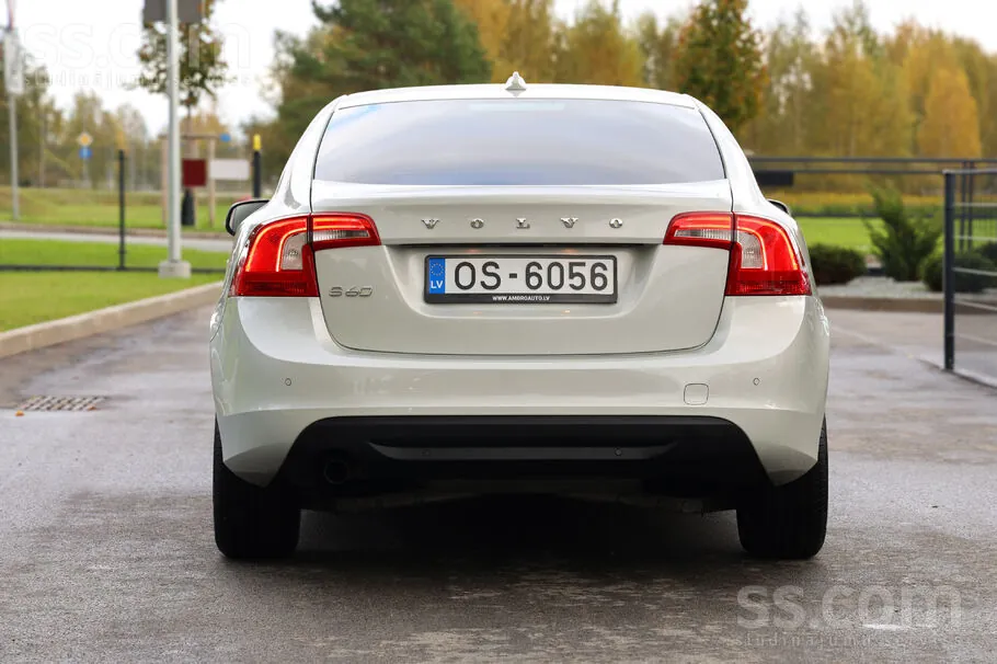 Volvo S60 2013 photo 4