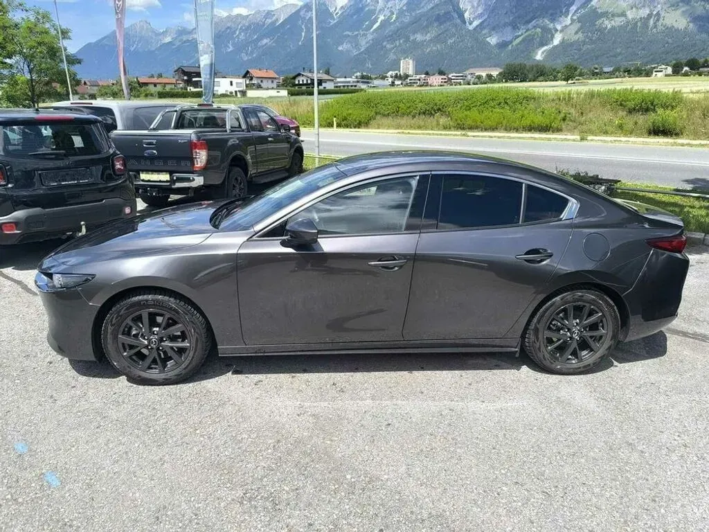 Mazda Mazda3 2024 photo 2