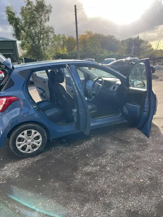 Hyundai I10 2014 photo 2