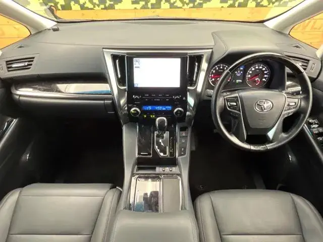 Toyota Alphard 2021 photo 2