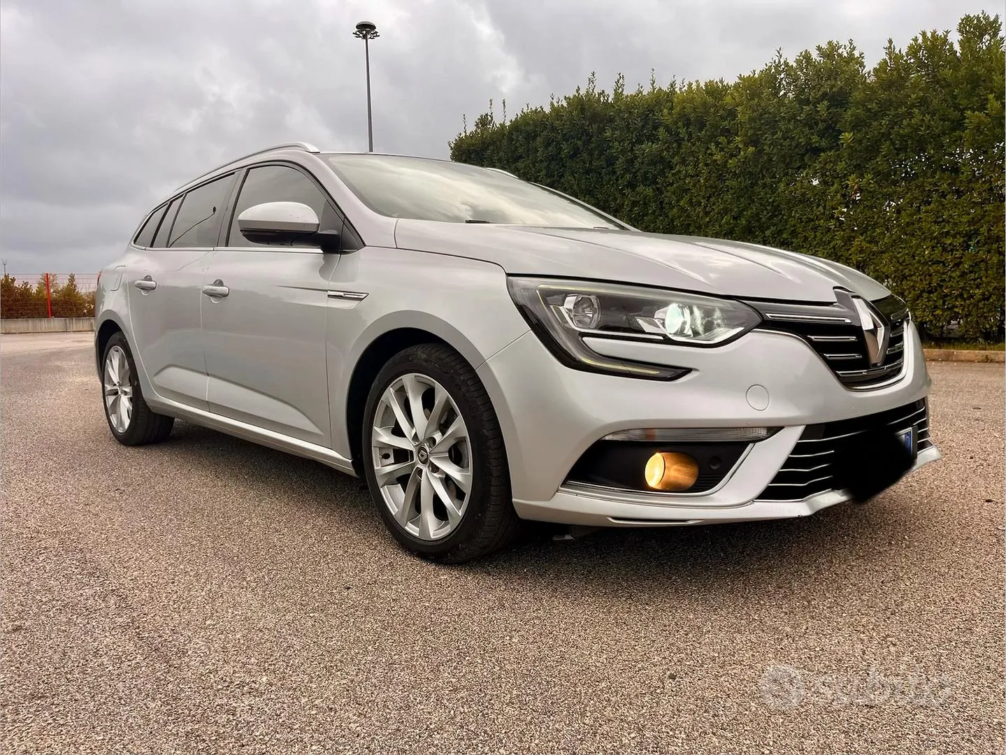 Renault Megane 2018 photo 2